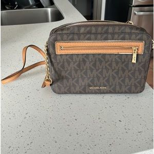 Brown Michael Kors Crossbody bag